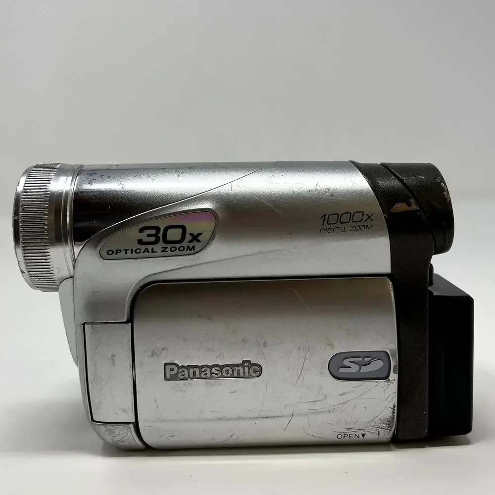 Panasonic PV-GS35 Camcorder *READ*